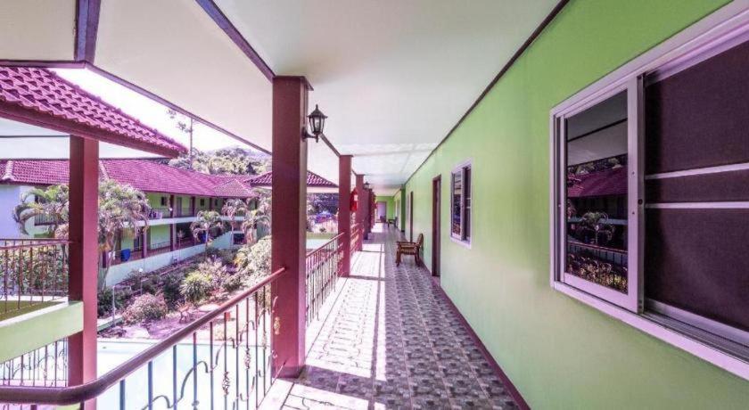 Alysia Spring Resort Koh Chang Exterior photo